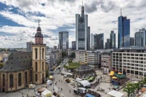 Frankfurt am Main - bietet hunderte von Hotels