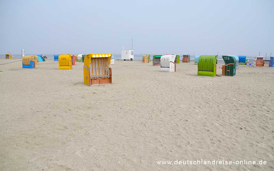 Der Sandstrand von Nessmersiel © Deutschlandreise